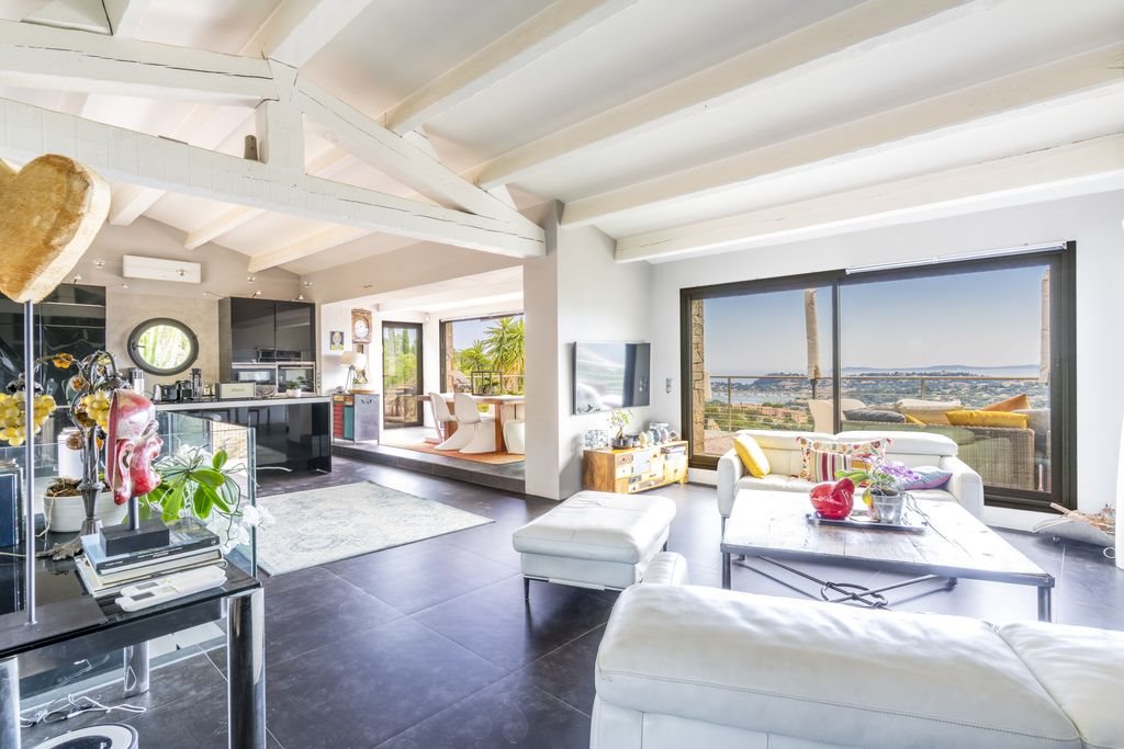 Maison à vendre, 160m², Cavalaire-sur-Mer