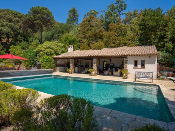 Maison à vendre, 400m², La Croix-Valmer