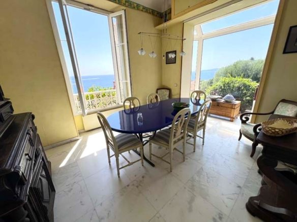 Maison à vendre, 350m², Cap-d'Ail