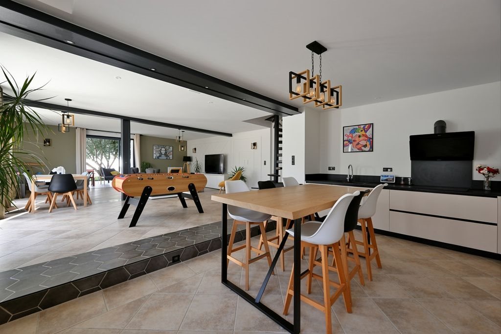 Maison à vendre, 200m², Nîmes