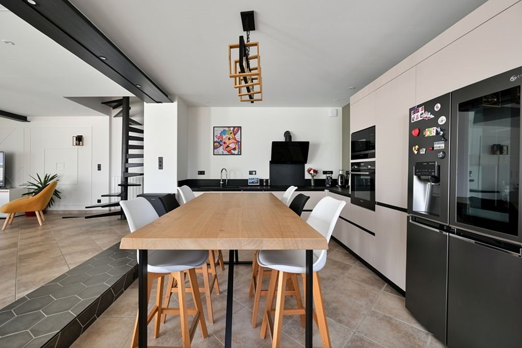 Maison à vendre, 200m², Nîmes