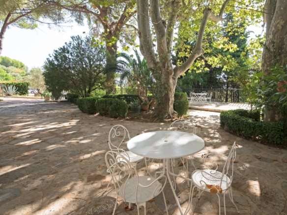 Maison à vendre, 640m², Solliès-Pont