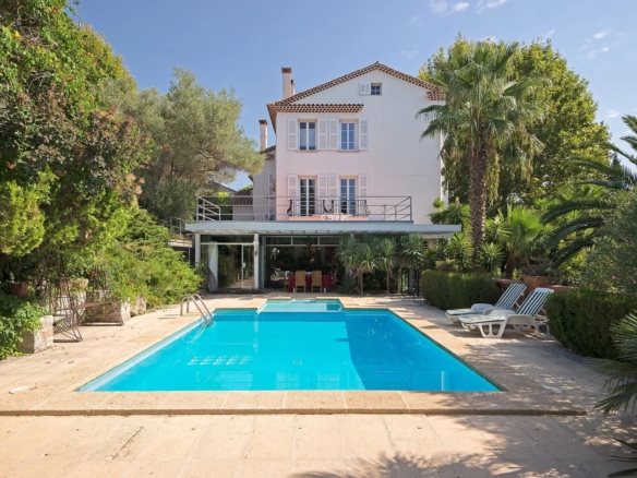 Maison à vendre, 640m², Solliès-Pont