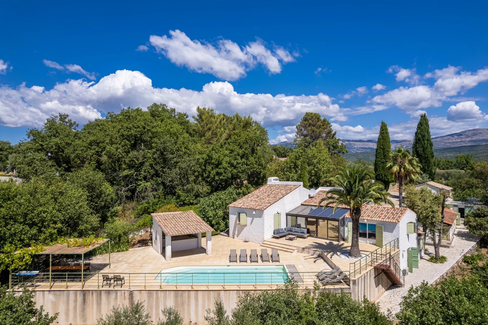 Maison à vendre, 188m², Saint-Cézaire-sur-Siagne