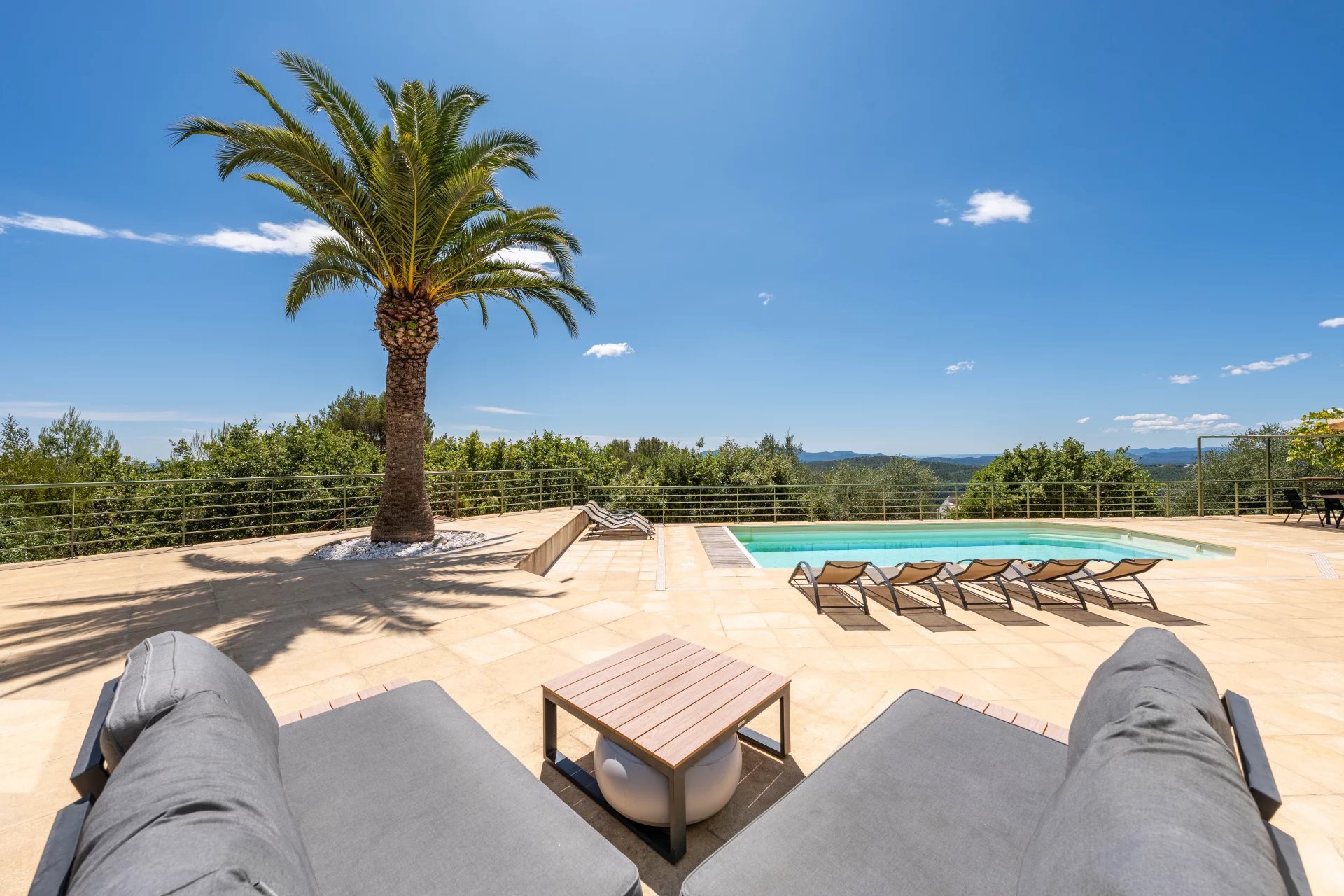 Maison à vendre, 188m², Saint-Cézaire-sur-Siagne