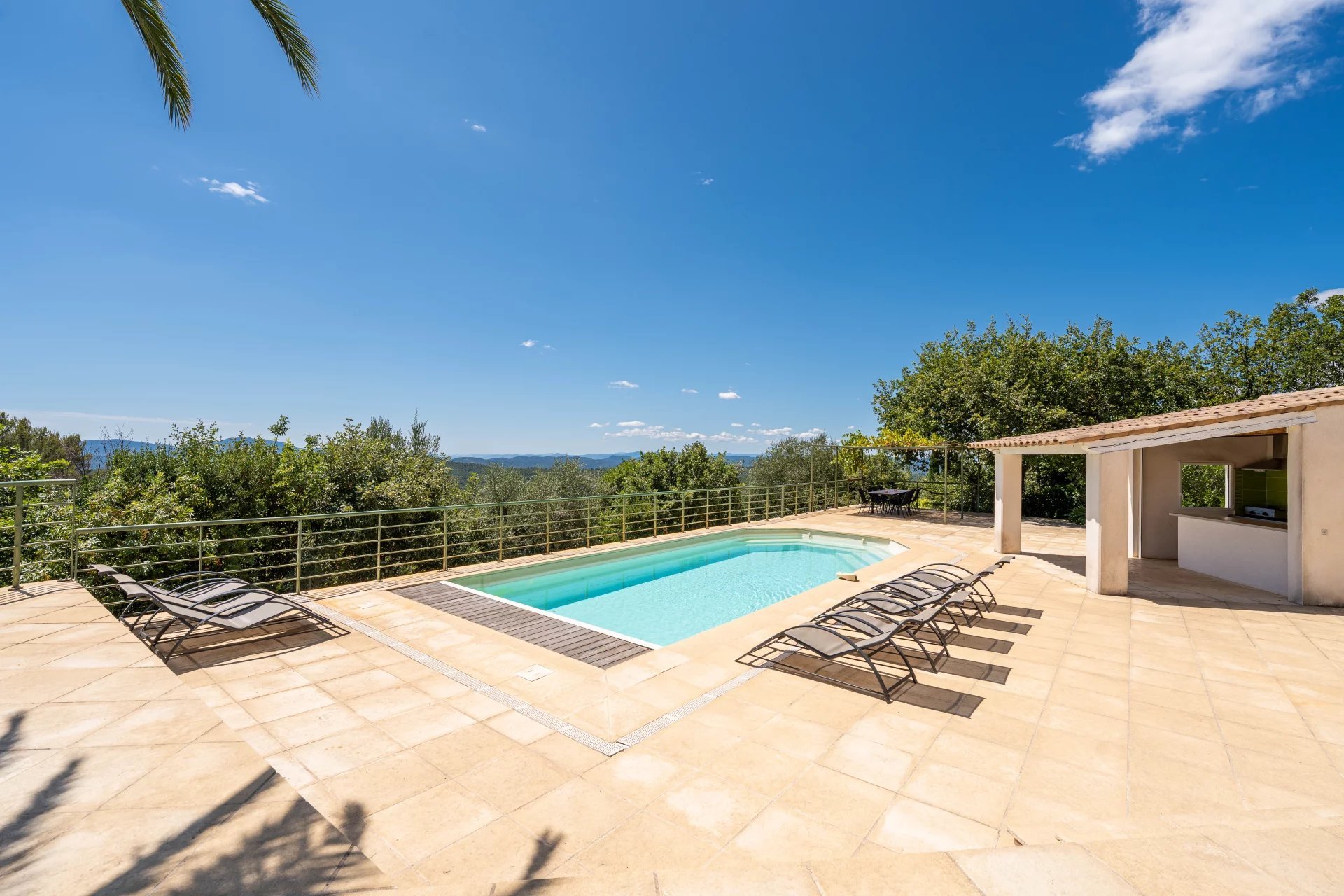 Maison à vendre, 188m², Saint-Cézaire-sur-Siagne