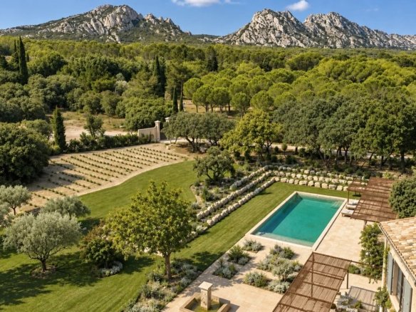 Maison à vendre, 266m², Eygalières