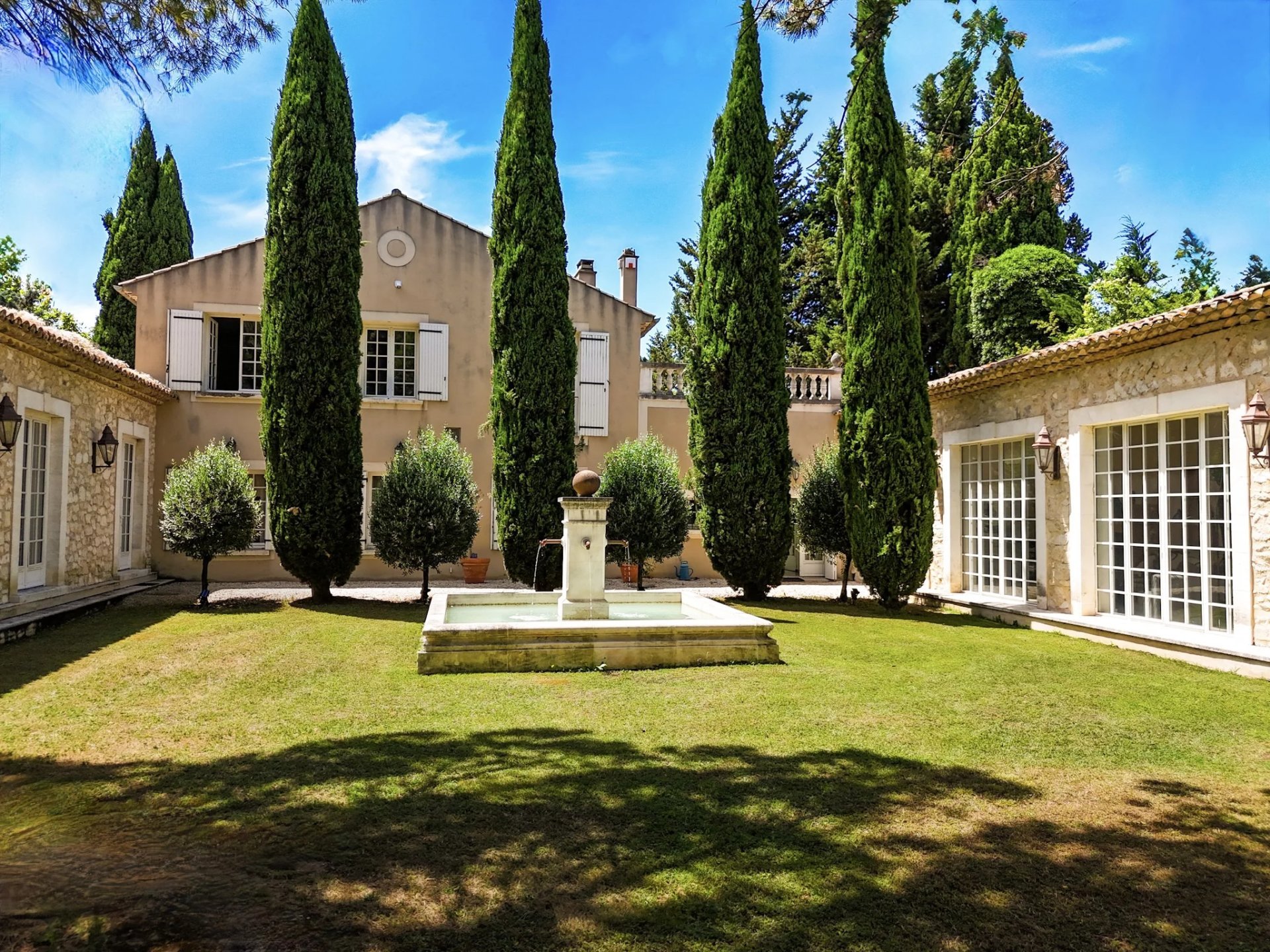 Appartement à vendre, 330m², Eygalières