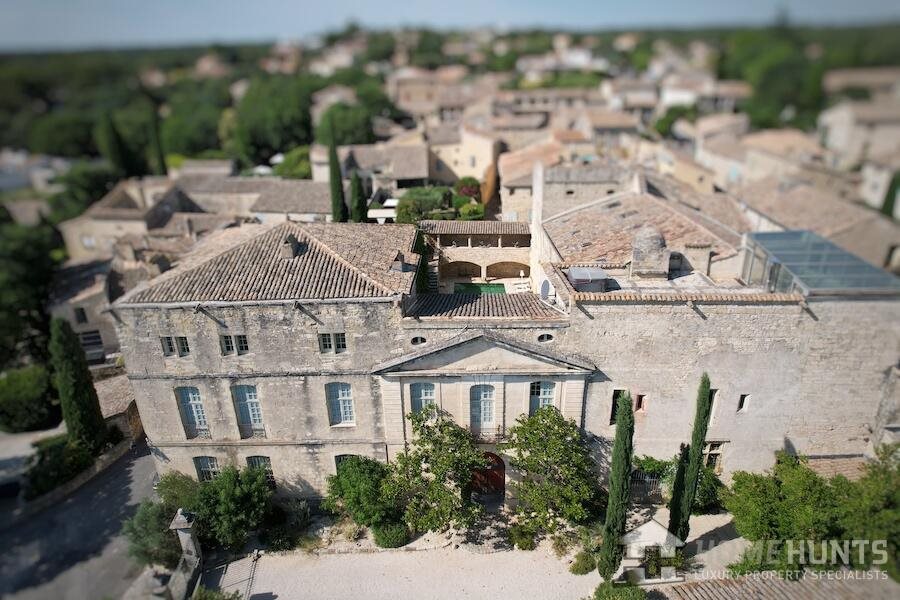 Maison à vendre, 1368m², Uzès