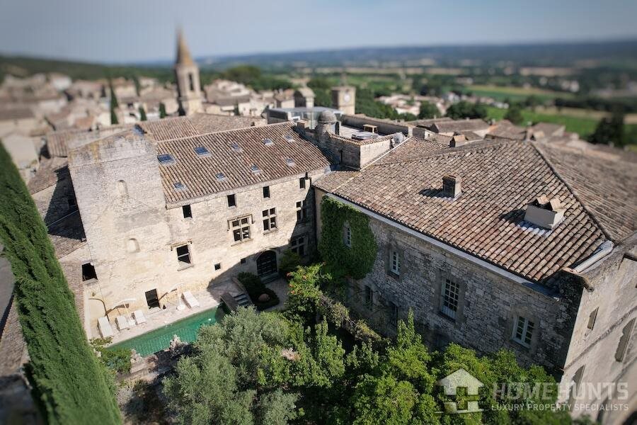 Maison à vendre, 1368m², Uzès