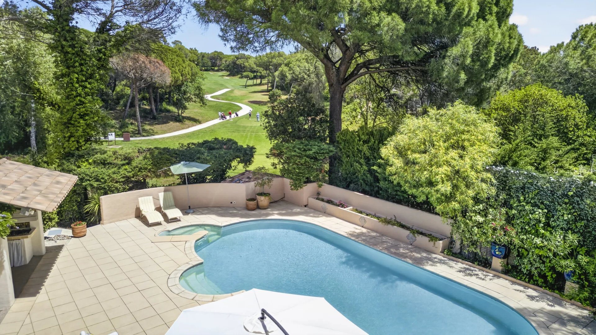 Maison à vendre, 275m², Saint-Raphaël