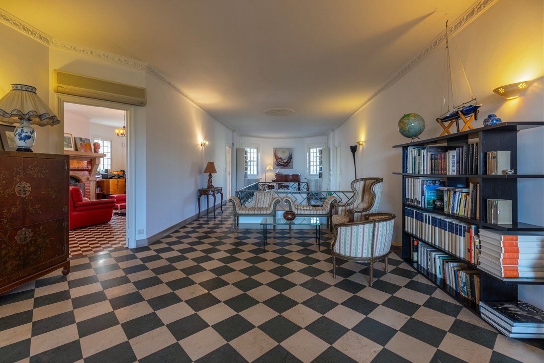 Appartement à vendre, 293m², Hyères