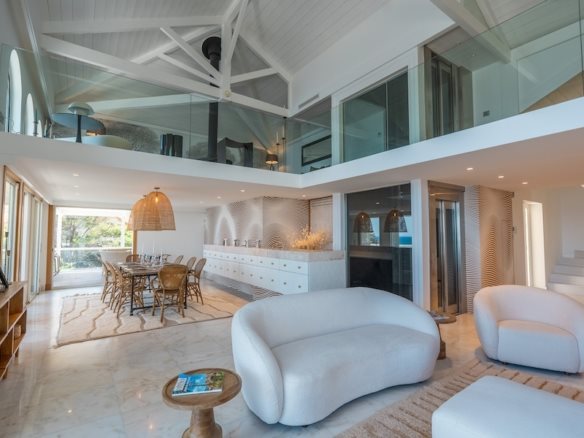 Maison à vendre, 420m², Saint-Raphaël