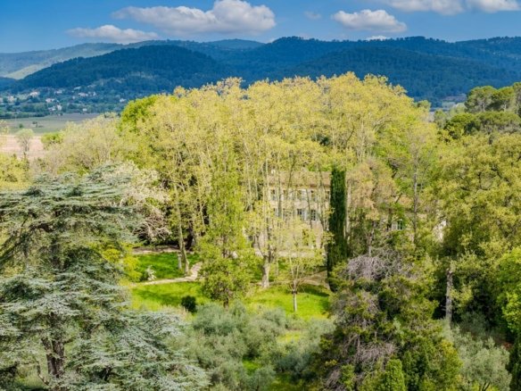 Maison à vendre, 545m², Puget-Ville