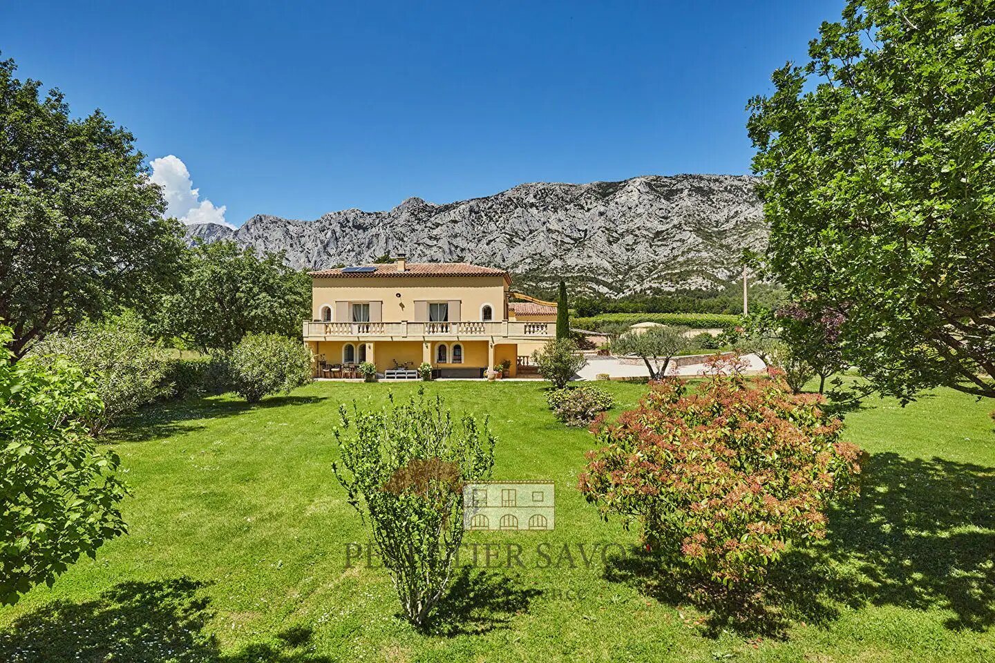 Maison à vendre, 220m², Puyloubier