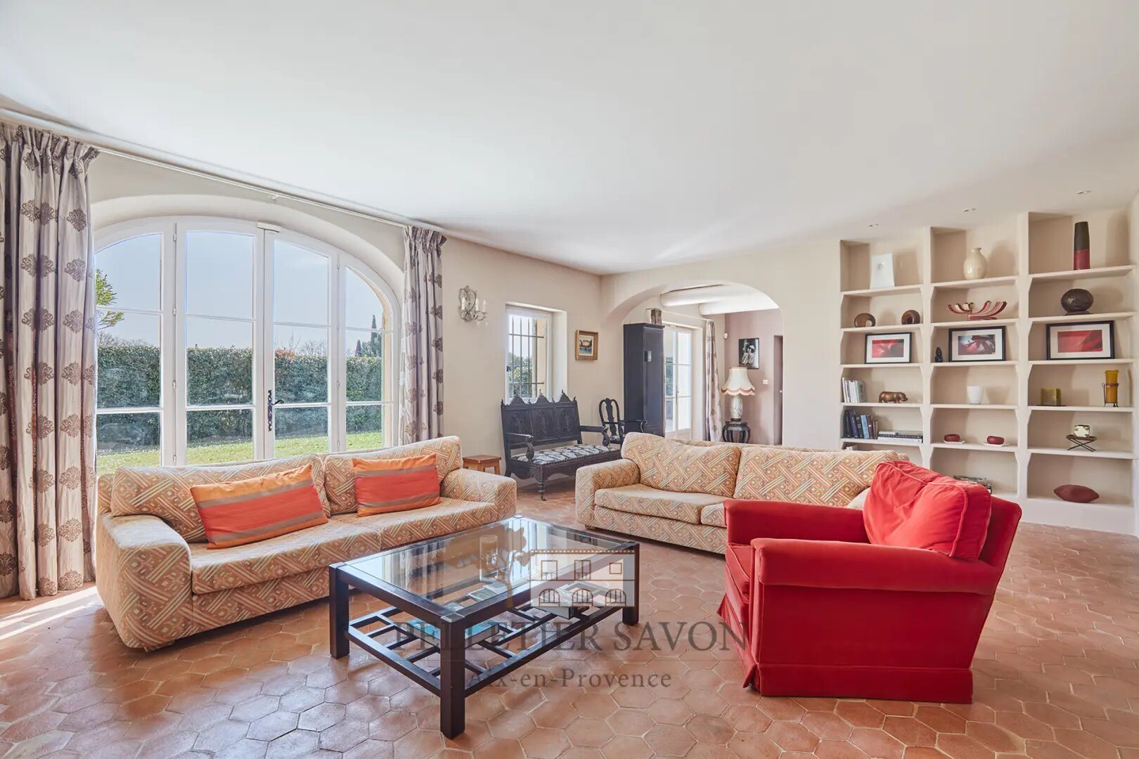 Maison à vendre, 400m², Ventabren