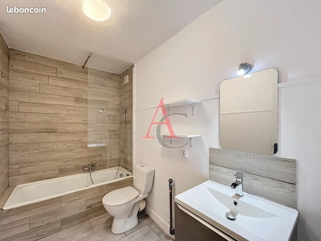 Appartement à louer, 28m², Vence
