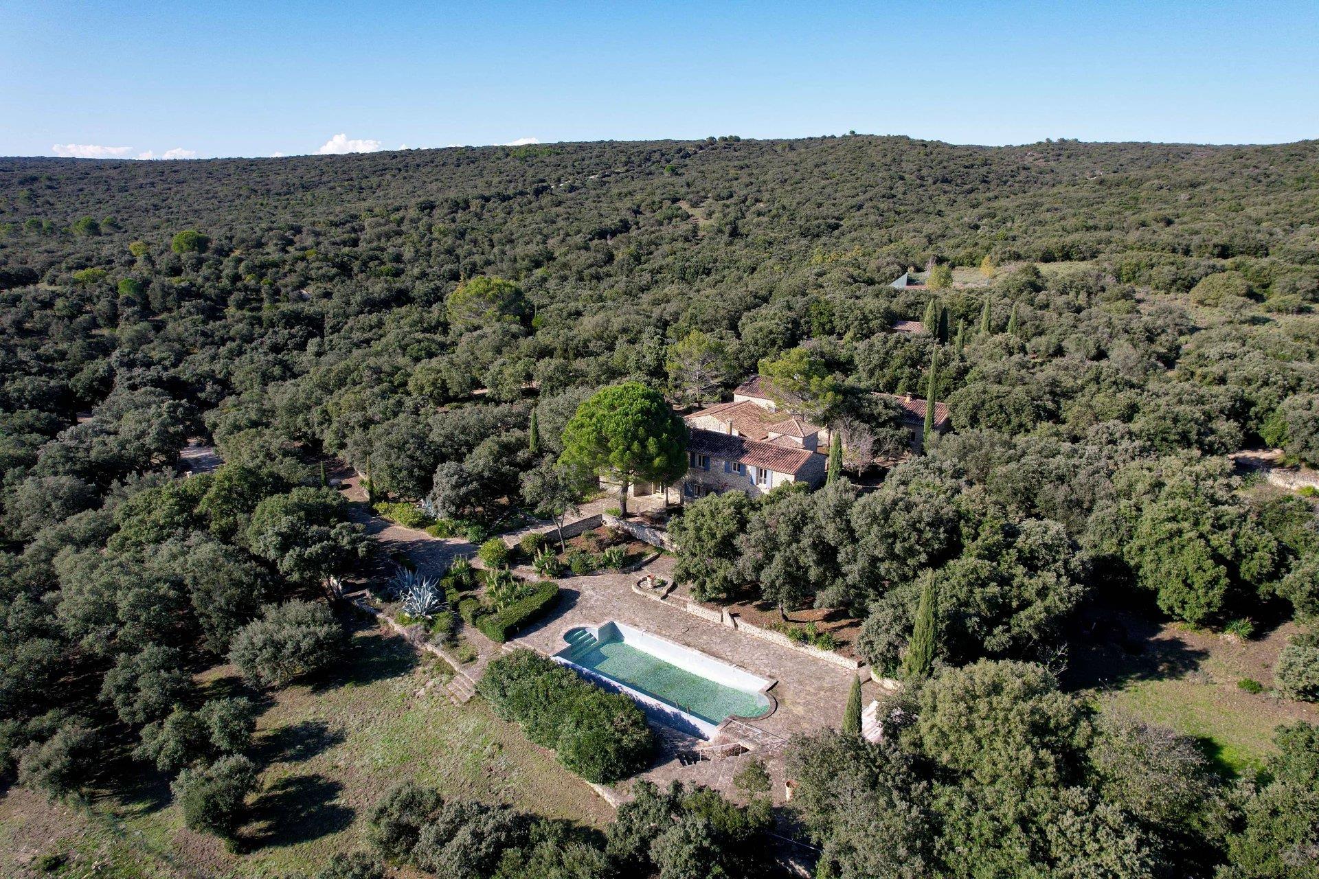 Maison à vendre, 385m², Uzès