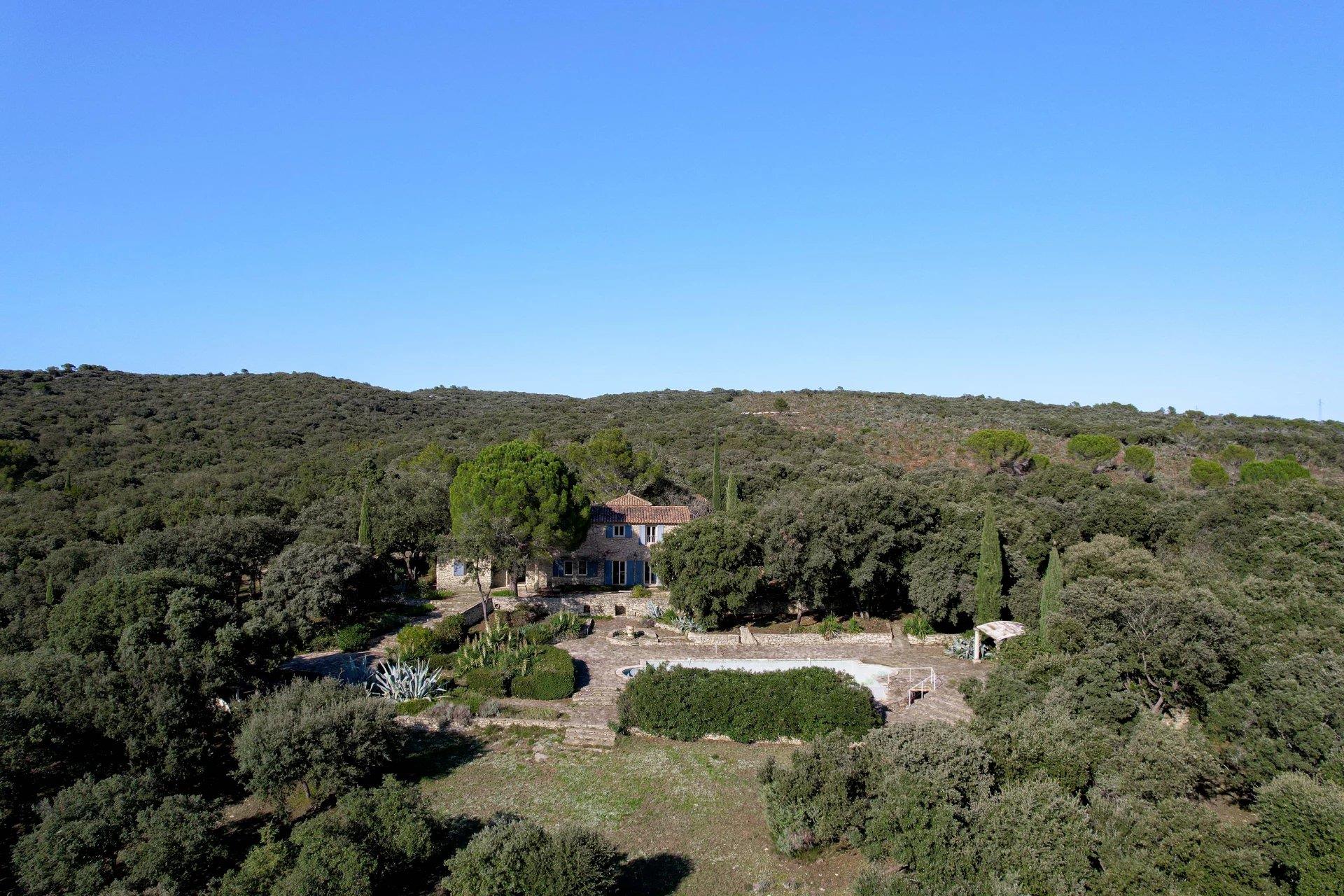 Maison à vendre, 385m², Uzès