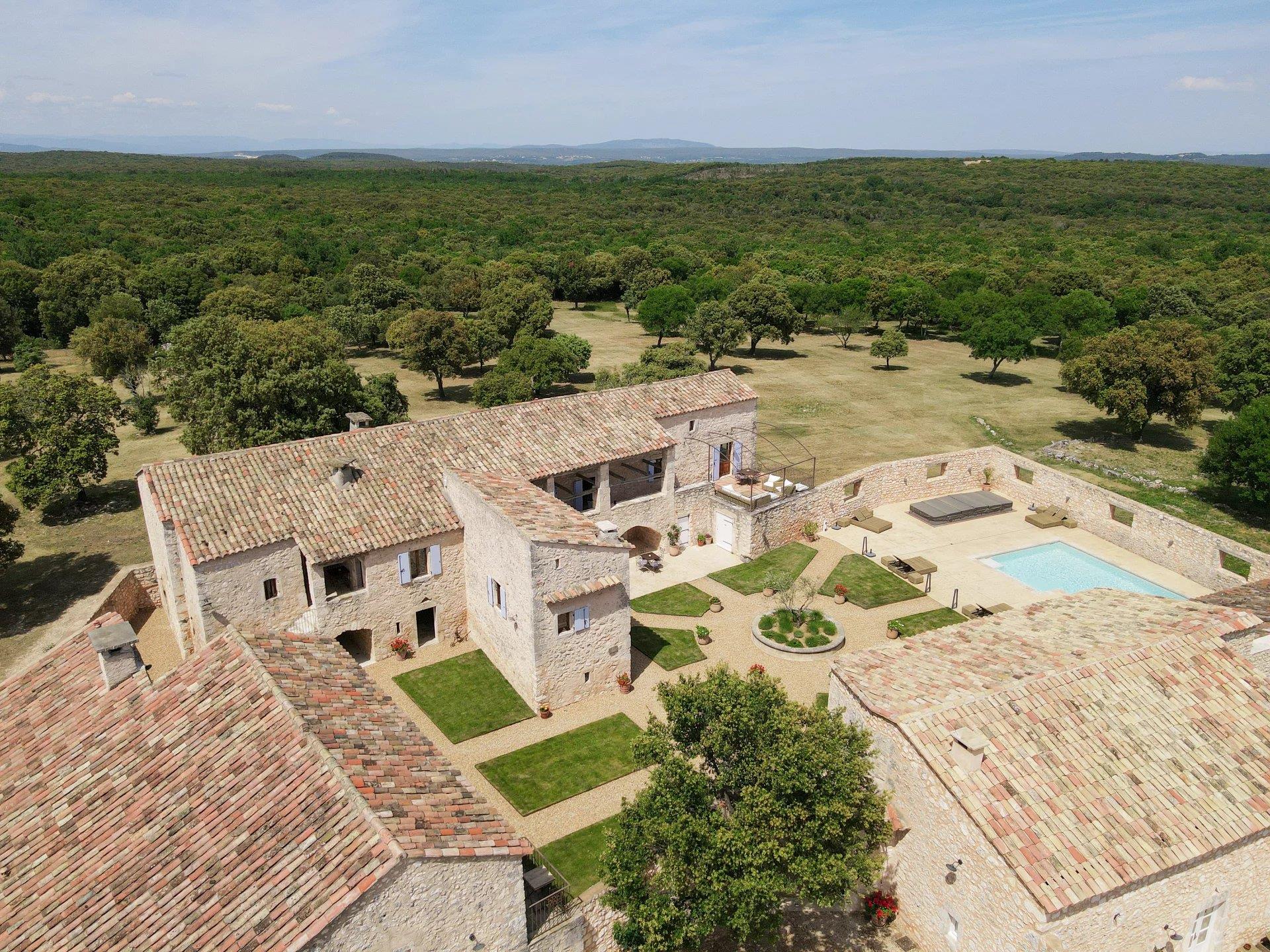Maison à vendre, 499m², Goudargues