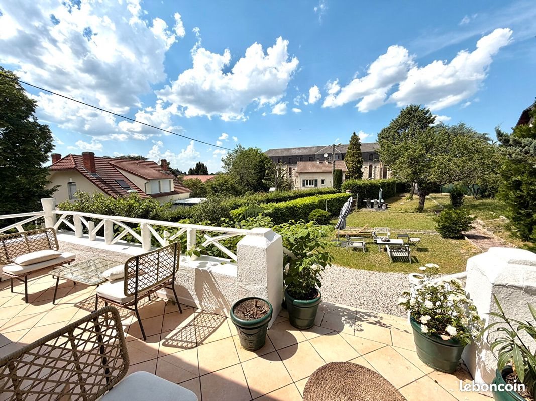 Maison à vendre, 136m², Néris-les-Bains