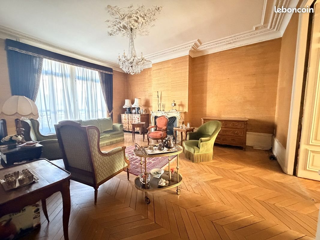 Maison à vendre, 480m², Montluçon