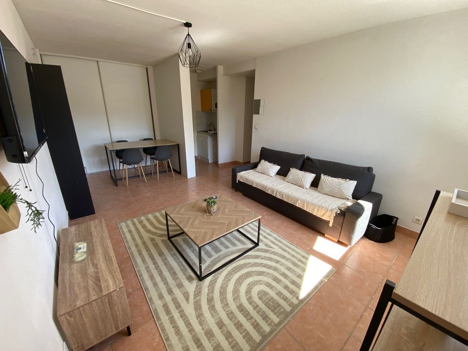 Appartement à louer, 32m², Nîmes