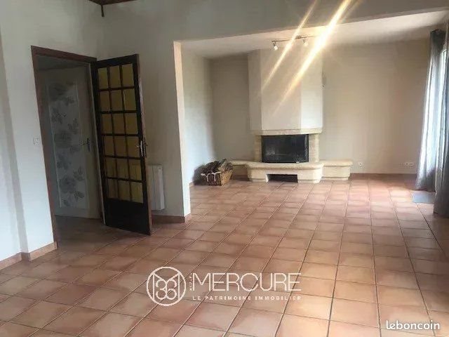 Maison à vendre, 122m², Saulgé