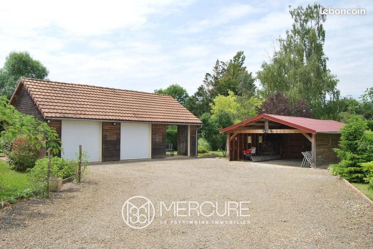 Maison à vendre, 183m², Thollet