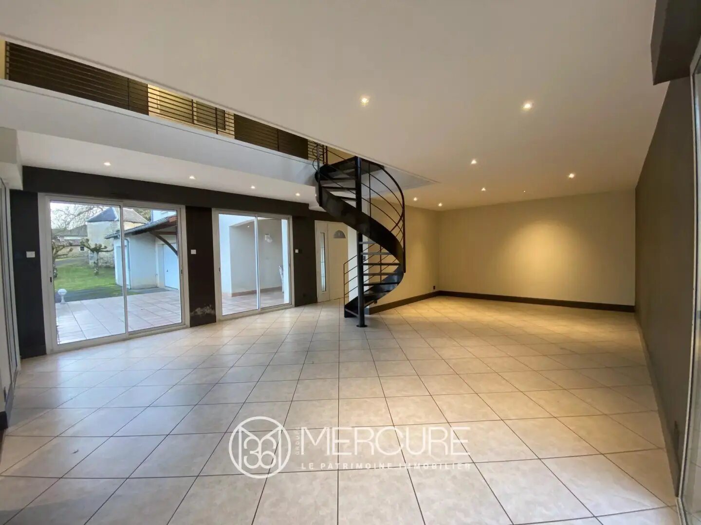 Maison à vendre, 270m², Poitiers