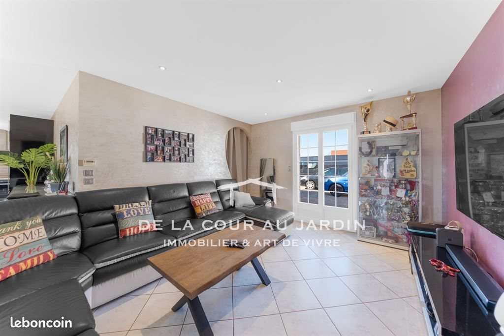 Maison à vendre, 143m², Savouges