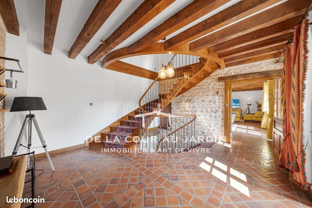 Maison à vendre, 480m², Corcelles-les-Monts