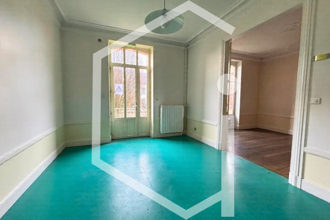 Maison à vendre, 325m², Cosne-Cours-sur-Loire