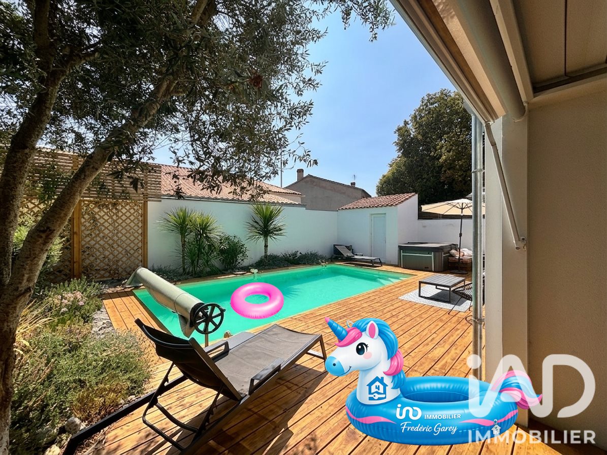 Maison à vendre, 158m², Sainte-Soulle