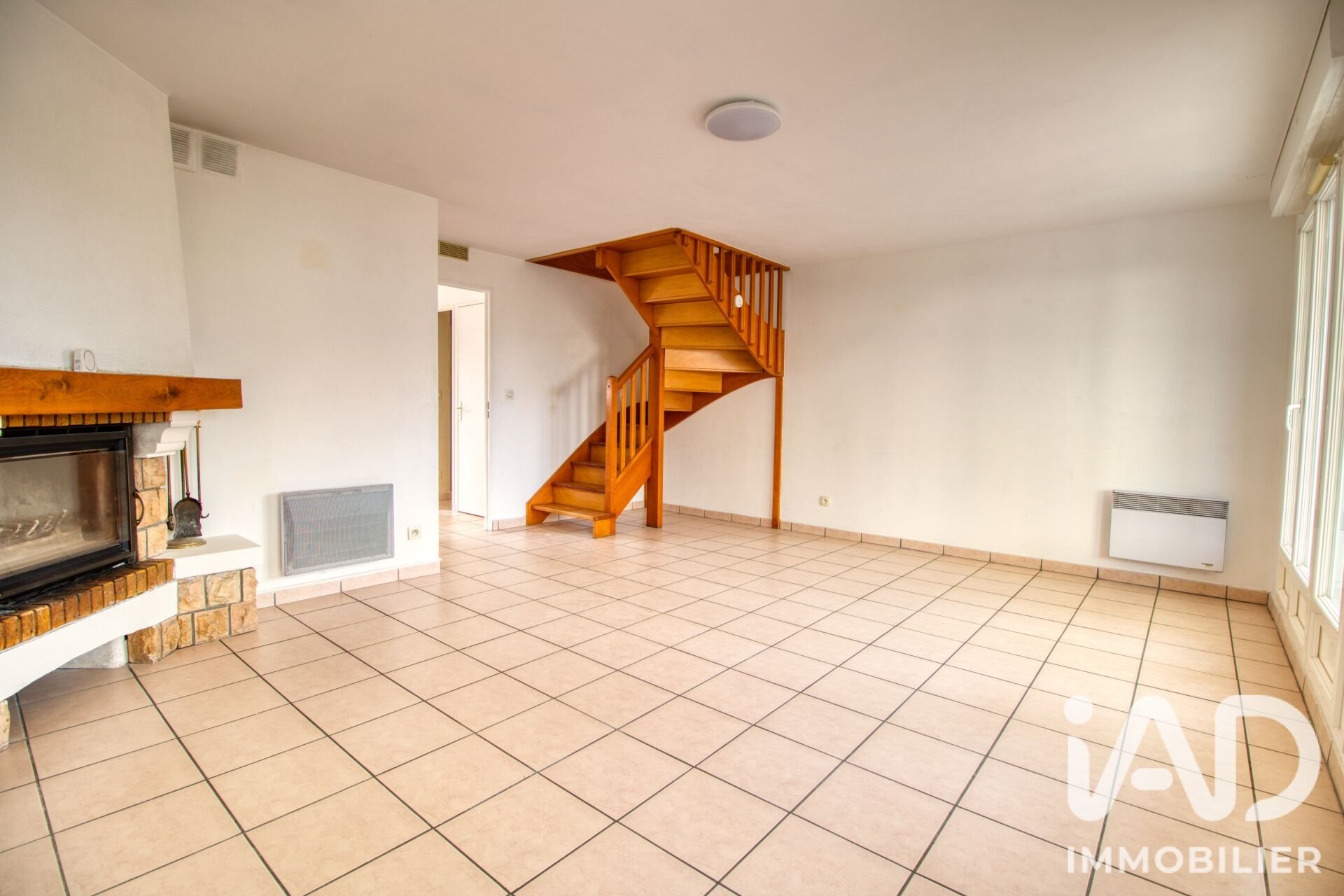 Maison à vendre, 77m², Aubergenville