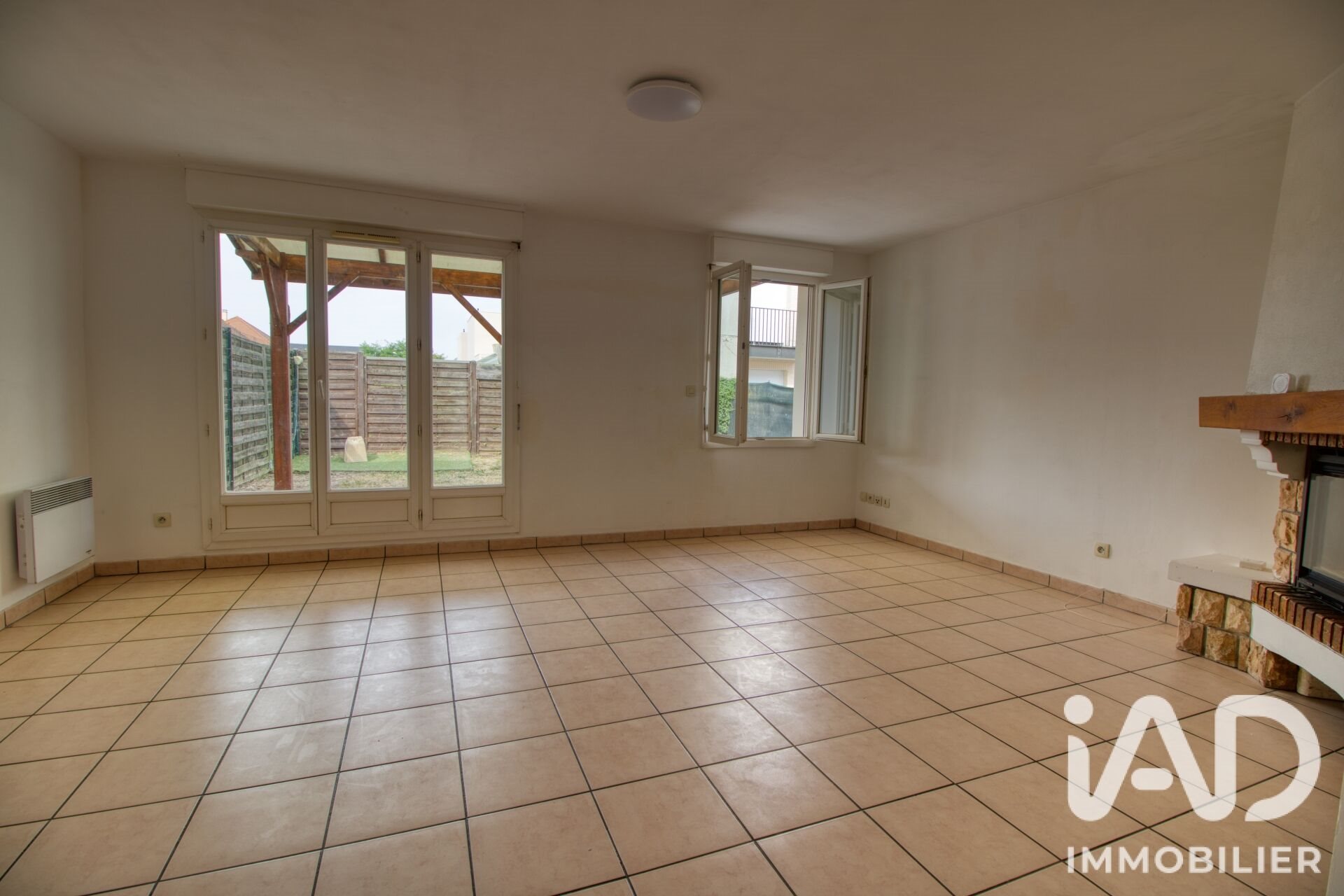 Maison à vendre, 77m², Aubergenville