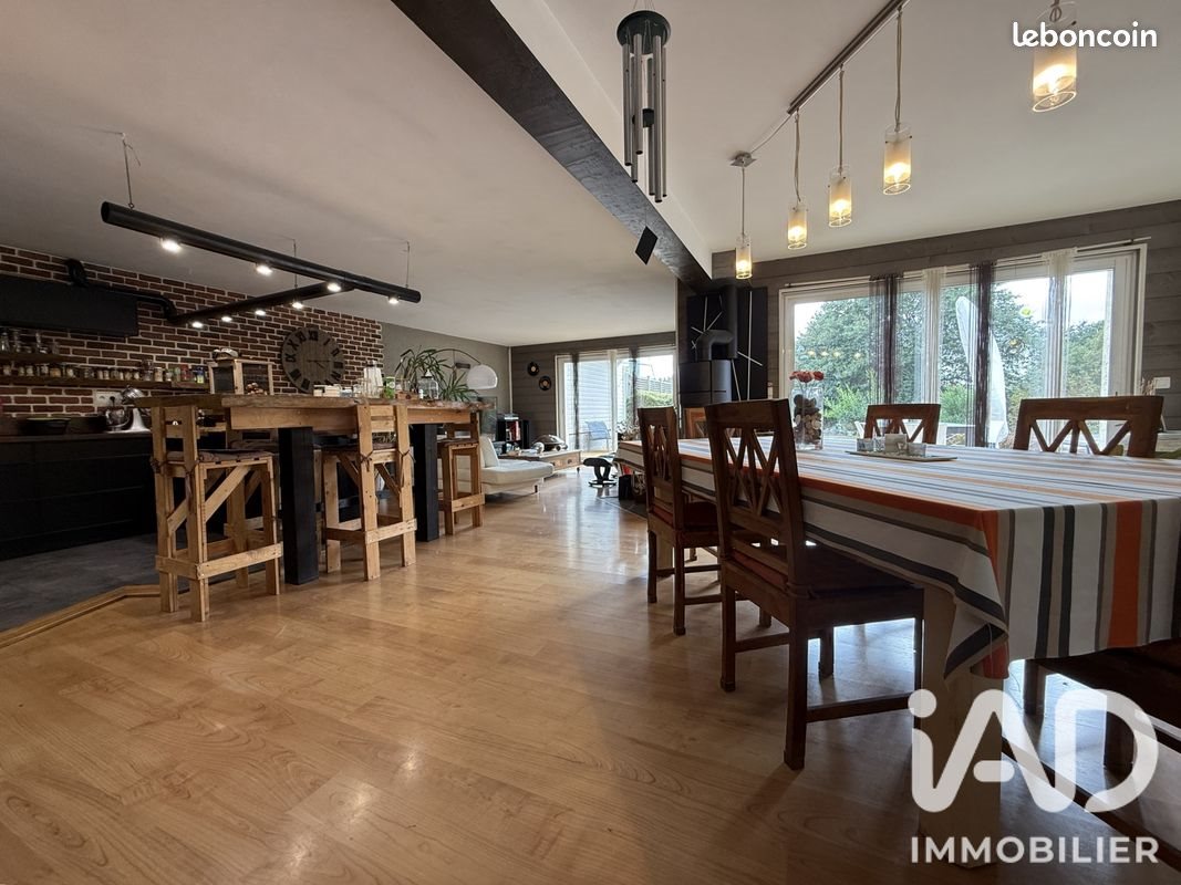 Maison à vendre, 168m², Locoal-Mendon