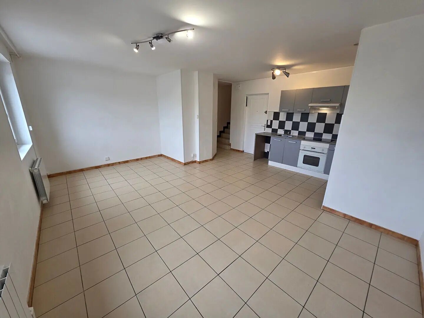Appartement à louer, 78m², Port