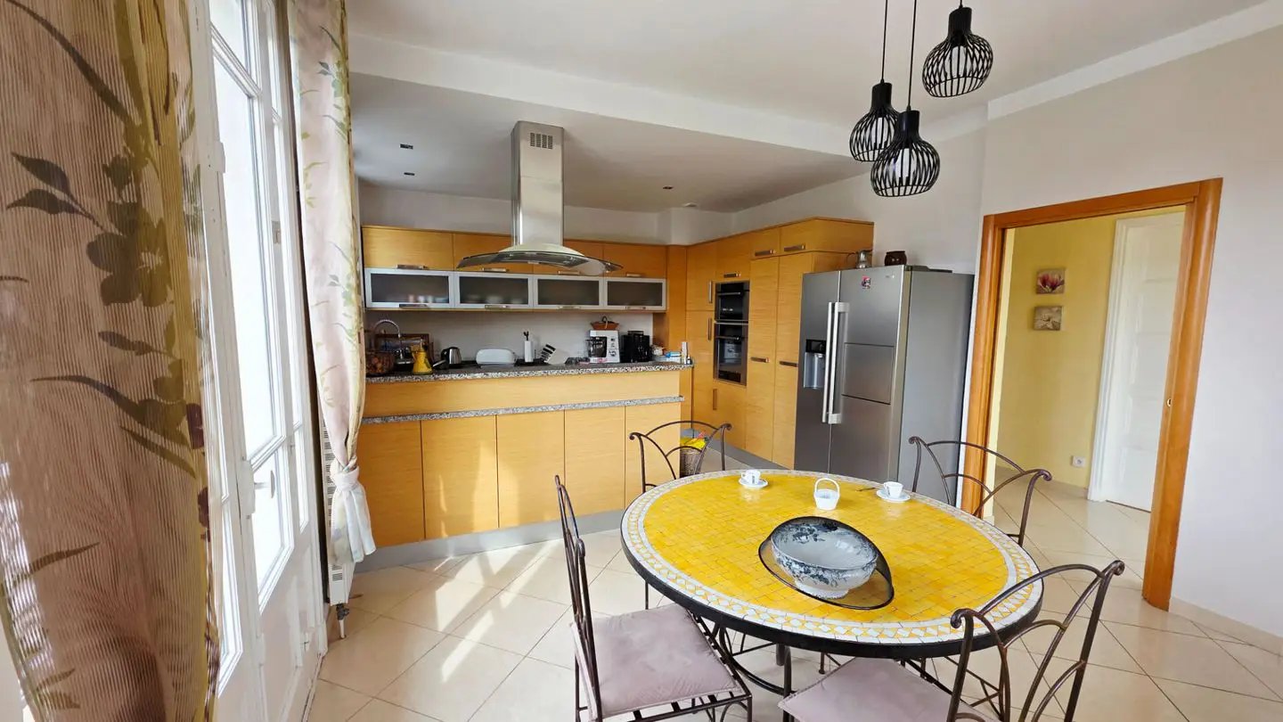 Maison à vendre, 268m², Oyonnax