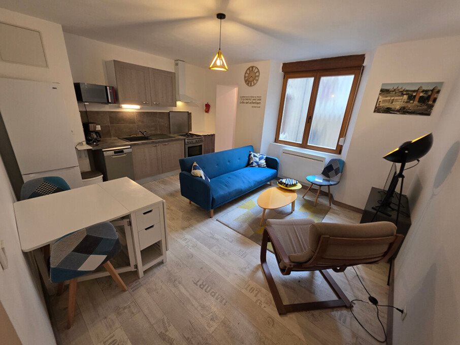 Appartement à louer, 2m², Nantua