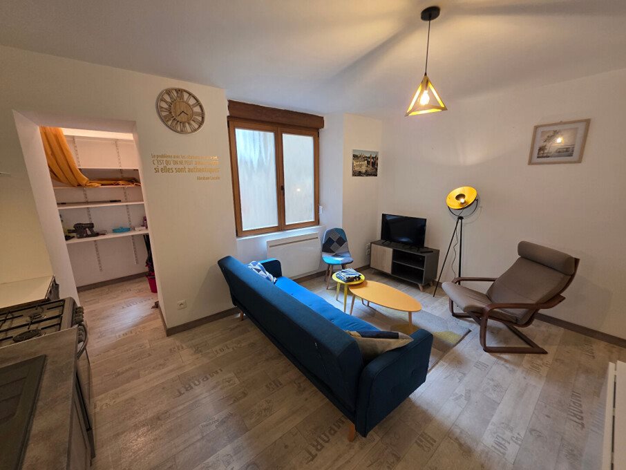 Appartement à louer, 2m², Nantua