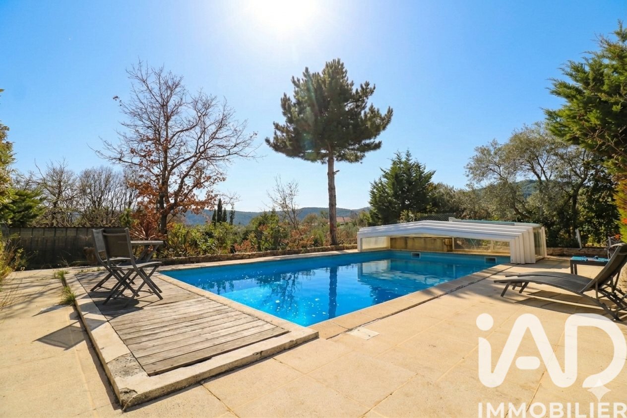 Maison à vendre, 114m², La Roquebrussanne