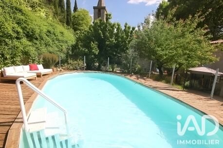 Maison à vendre, 196m², La Roquebrussanne