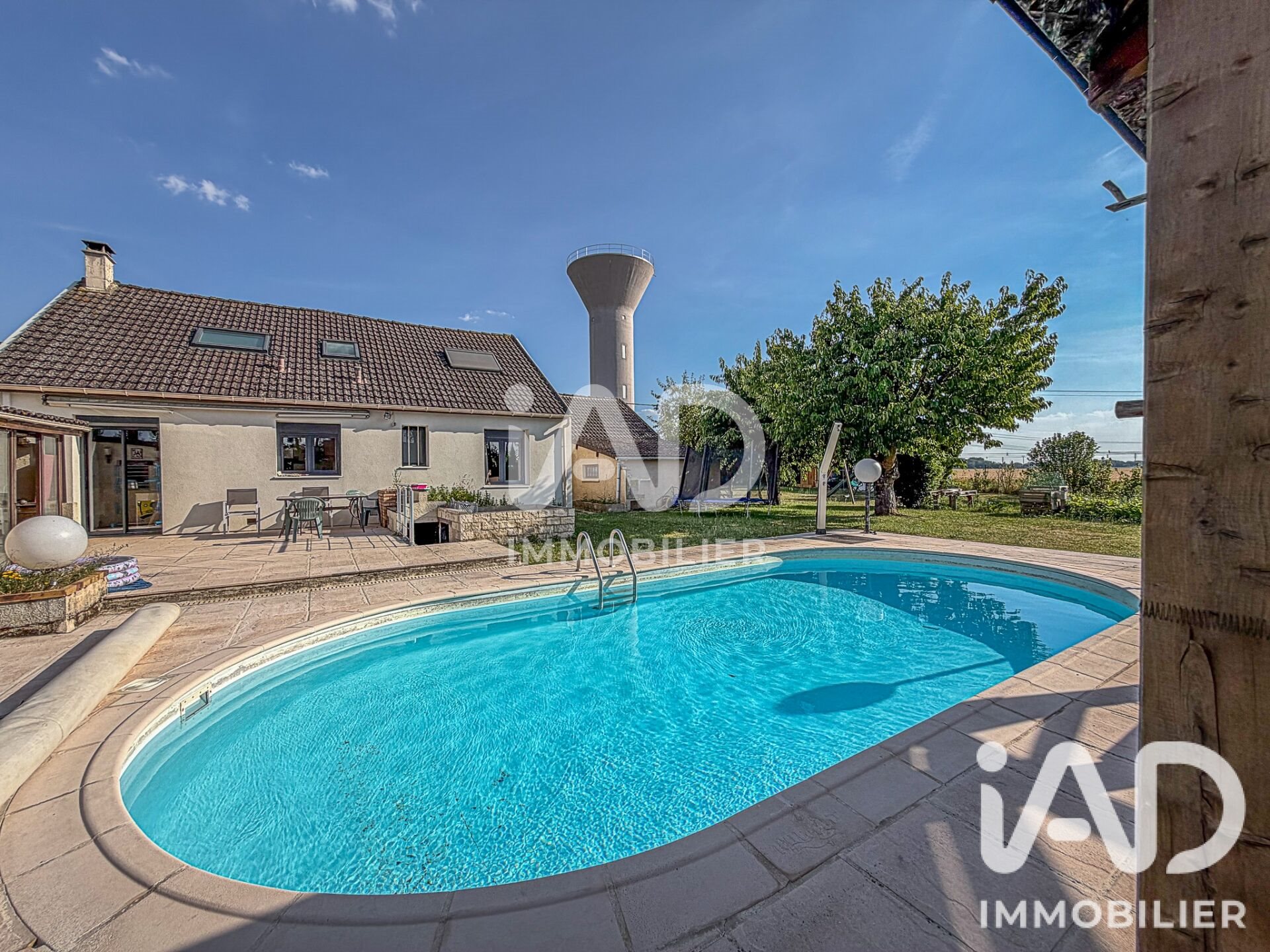 Maison à vendre, 102m², Mormant