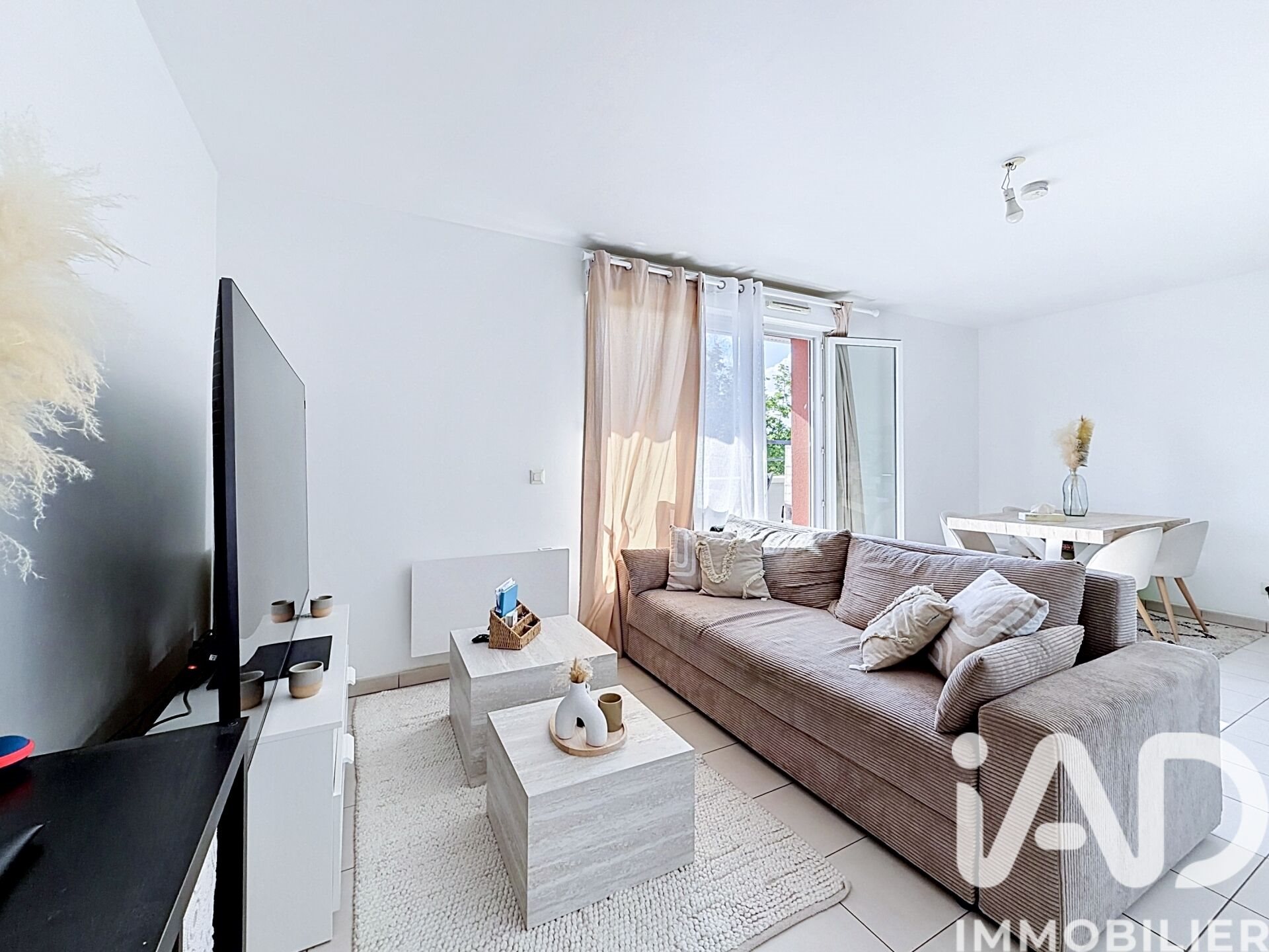 Appartement à vendre, 57m², Savigny-le-Temple