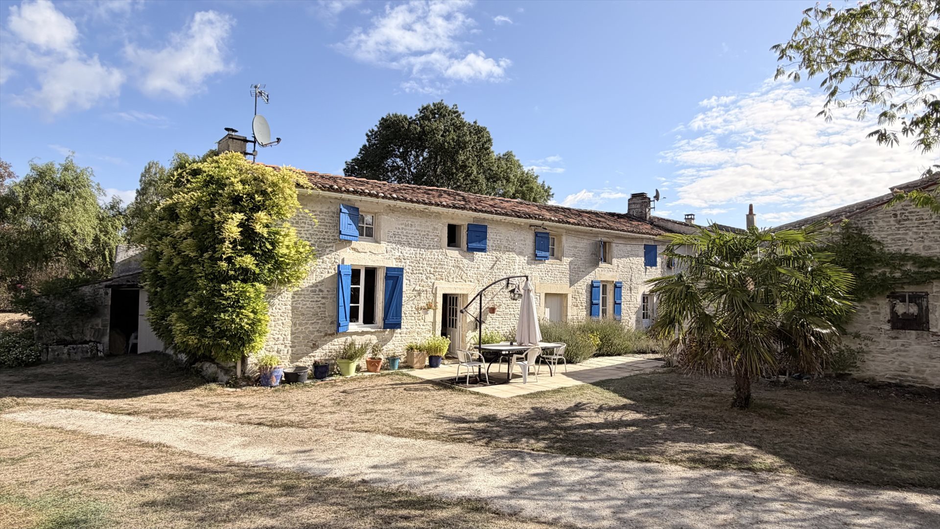 Maison à vendre, 234m², Saint-Hilaire-de-Villefranche