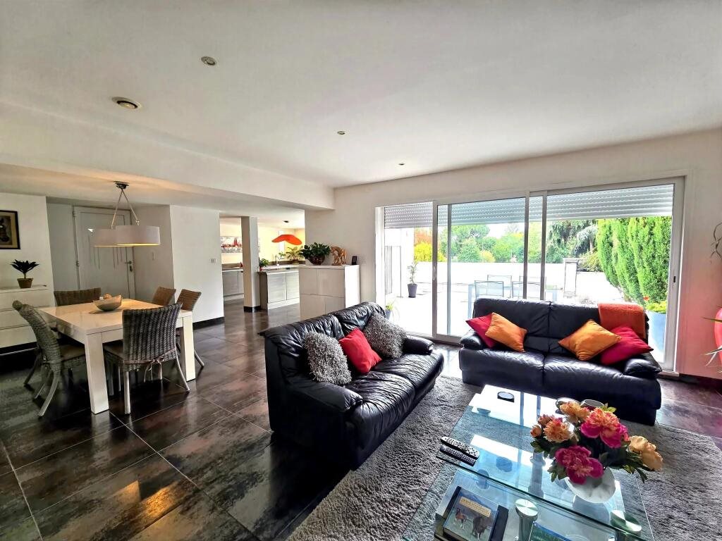 Maison à vendre, 139m², Miramont-de-Guyenne