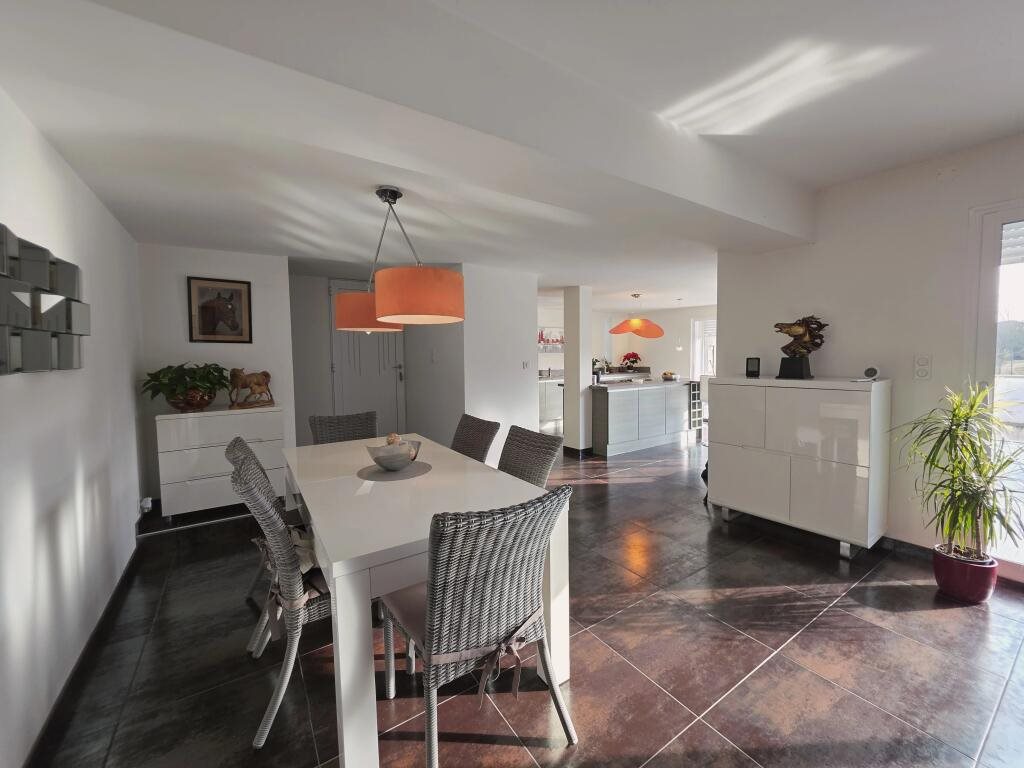 Maison à vendre, 139m², Miramont-de-Guyenne