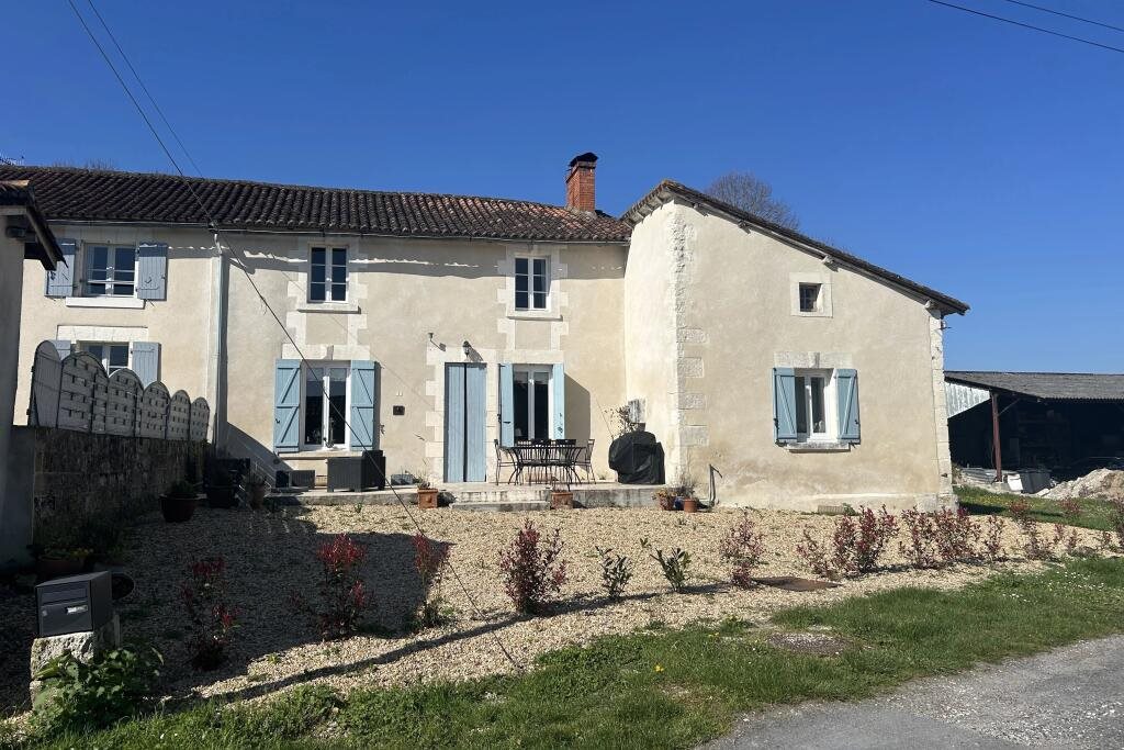 Maison à vendre, 160m², Aubeterre-sur-Dronne