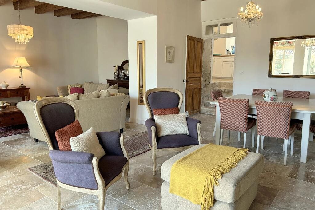 Maison à vendre, 160m², Aubeterre-sur-Dronne